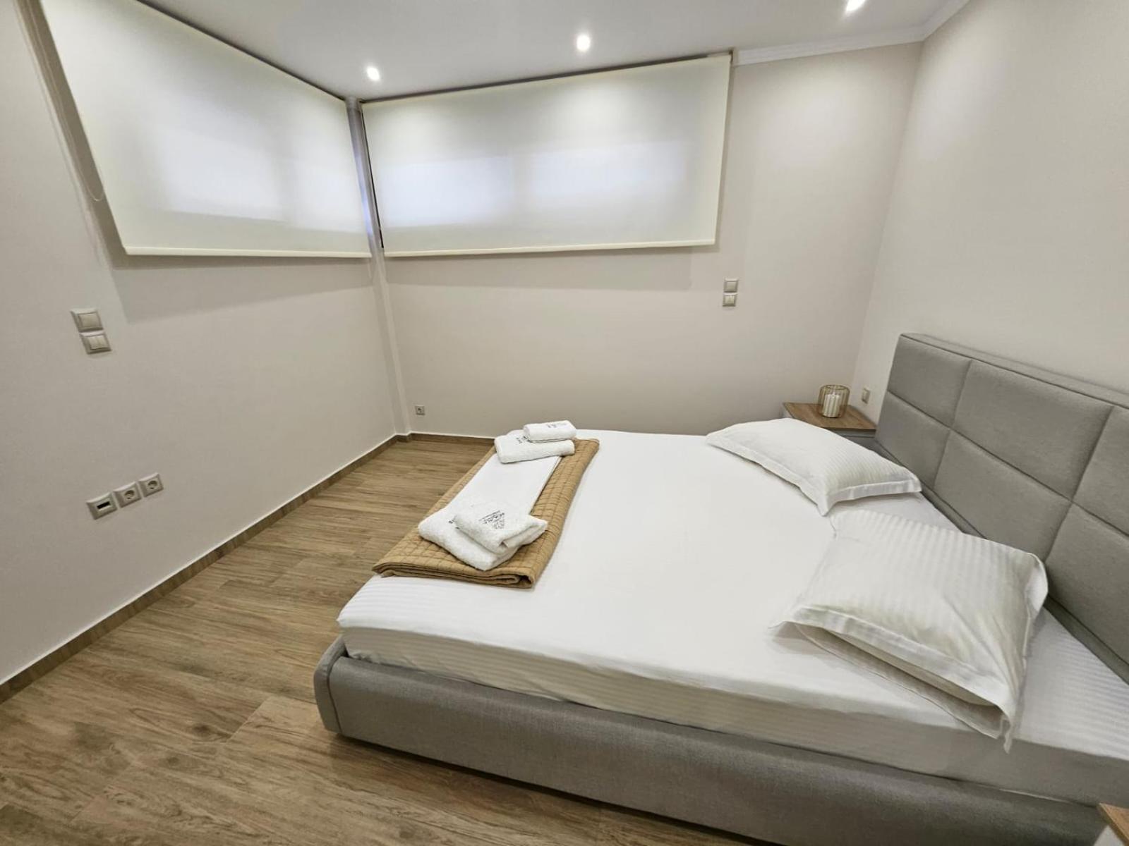 לוטראקי Agora Luxury Villa I מראה חיצוני תמונה