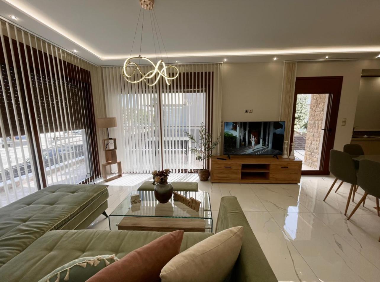 לוטראקי Agora Luxury Villa I מראה חיצוני תמונה