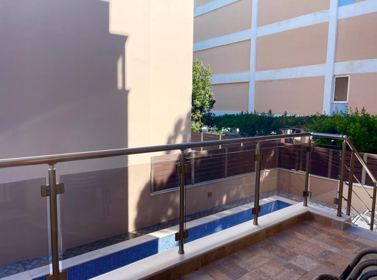 לוטראקי Agora Luxury Villa I מראה חיצוני תמונה
