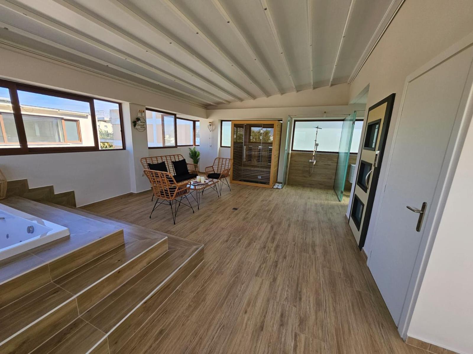 לוטראקי Agora Luxury Villa I מראה חיצוני תמונה