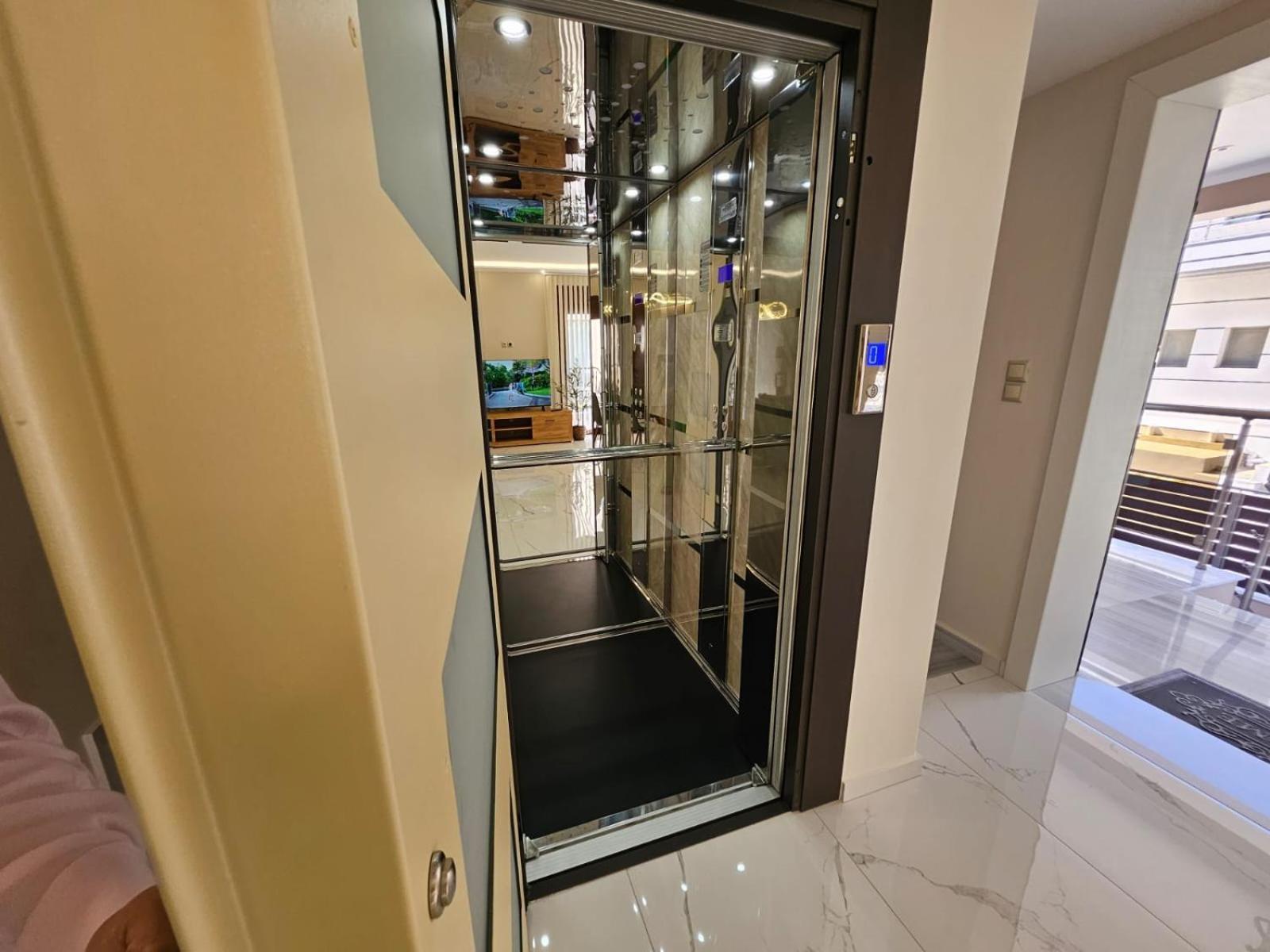 לוטראקי Agora Luxury Villa I מראה חיצוני תמונה